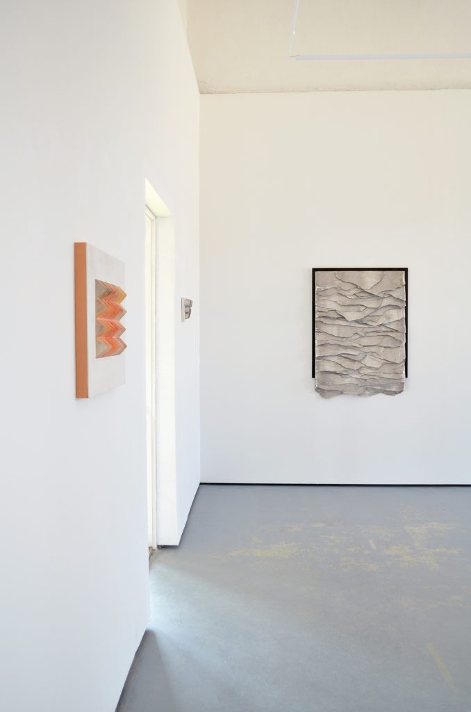 Line Jastram-Holzhaut(2022) und Schichten III(2019)-open space Galerie Paul scherzer-2022