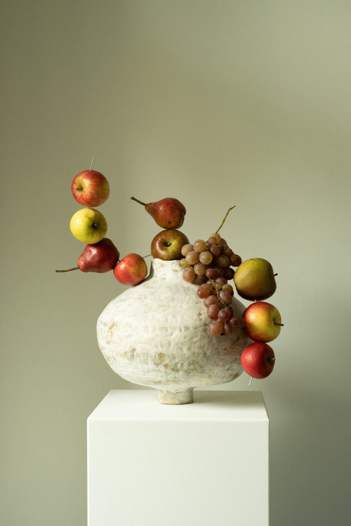 Studio Beurre, Round Vase, 2023, photo by Lena Reetz
